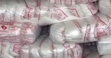 القبض على عاملين حاولا بيع 3.5 طن سكر مدعم بالسوق السوداء فى الزاوية
