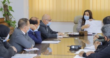 محافظ دمياط تبحث مخطط تطوير محطة شرق الدلتا للنقل والسياحة.. صور