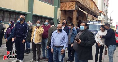 طوابير ناخبين أمام اللجان فى جولة الإعادة لانتخابات مجلس النواب بالإسماعيلية.. صور