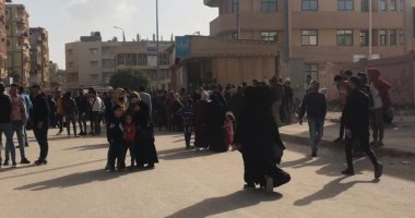 صور.. مسيرات للوصول للجان انتخابات مجلس النواب بالعريش