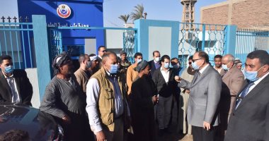 محافظ أسيوط يتفقد وحدة طب الأسرة بقرية الطوابية بتكلفة 5 مليون جنيه.. صور