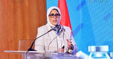 معاناة سيدة بالمنوفية وزنها 350 كيلو تتمنى علاجها على نفقة الدولة