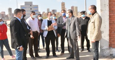 محافظ الغربية يتابع أعمال الرصف والتطوير بالمحلة وسمنود.. صور