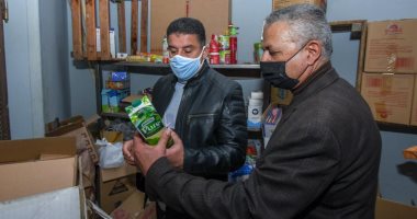 جولة مفاجئة للسكرتير المساعد بالإسكندرية للتأكد من الالتزام بإجراءات كورونا
