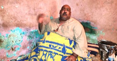 سائق نقل بالمنوفية لا يستطيع الحركة ويحتاج لعملية القرنية.. والصحة ترد