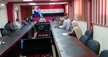 مجلس مدينة سفاجا يناقش المشروعات المقترح افتتاحها بعيد محافظة البحر الأحمر