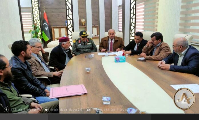 تسييري طبرق يبحث مع المنطقة العسكرية والجمارك المشاكل بميناء طبرق