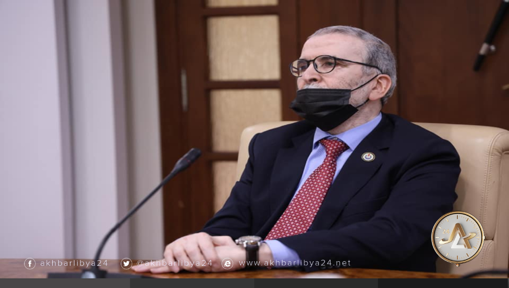 صنع الله يجتمع بعدد من عضوات مجلس النواب لبحث مشاكل مناطقهن