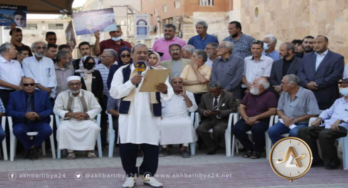 وقفة احتجاجية في بنغازي ضد الرماية العشوائية على هامش حفل تأبين للإعلاميين والفنانين والكتاب